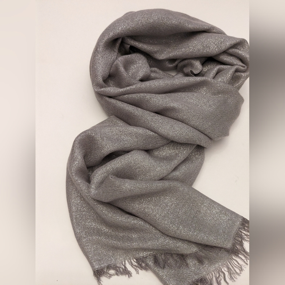 Lord and Taylor scarf/shawl
